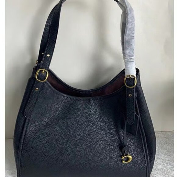 Lori Shoulder Bag STYLE NUMBER
